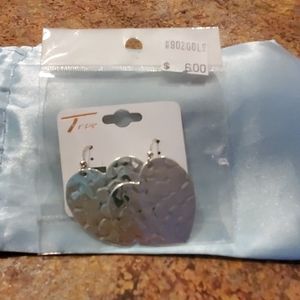 Metal heart earrings